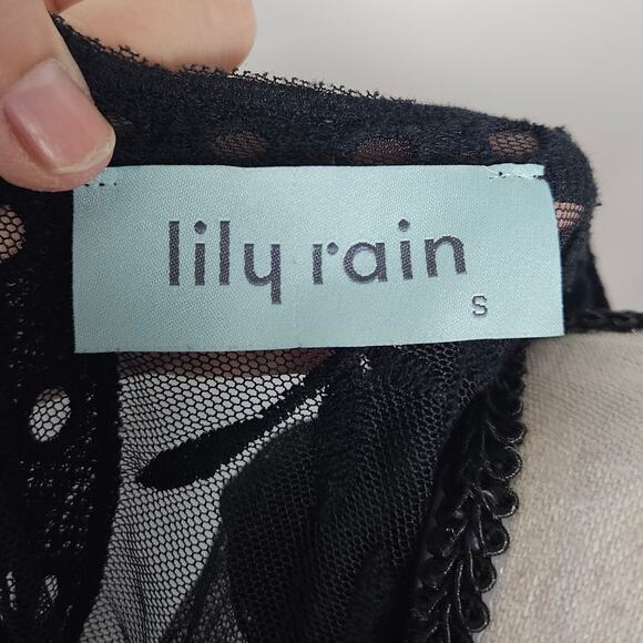 Lily Rain Romper Women Small Black Lace Floral Deep V Short Sleeve Boho Gothic - Picture 8 of 12